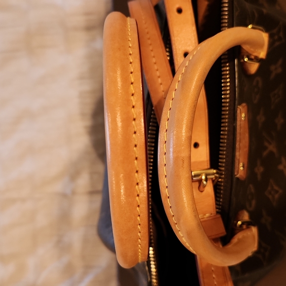 Louis Vuitton Turenne Authenticated by poshmark! - Picture 5 of 17